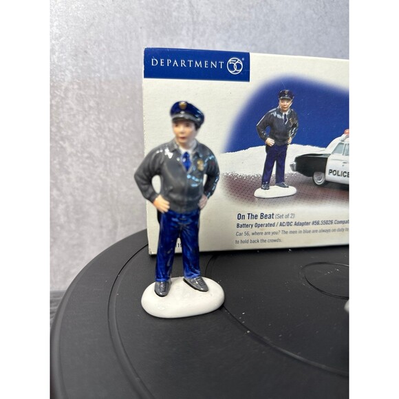 Dept 56 Snow Village On The Beat - Picture 3 of 6